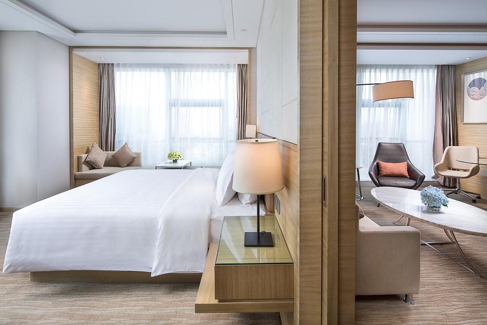 Jinan Inzone Royal Plaza Hotels Экстерьер фото